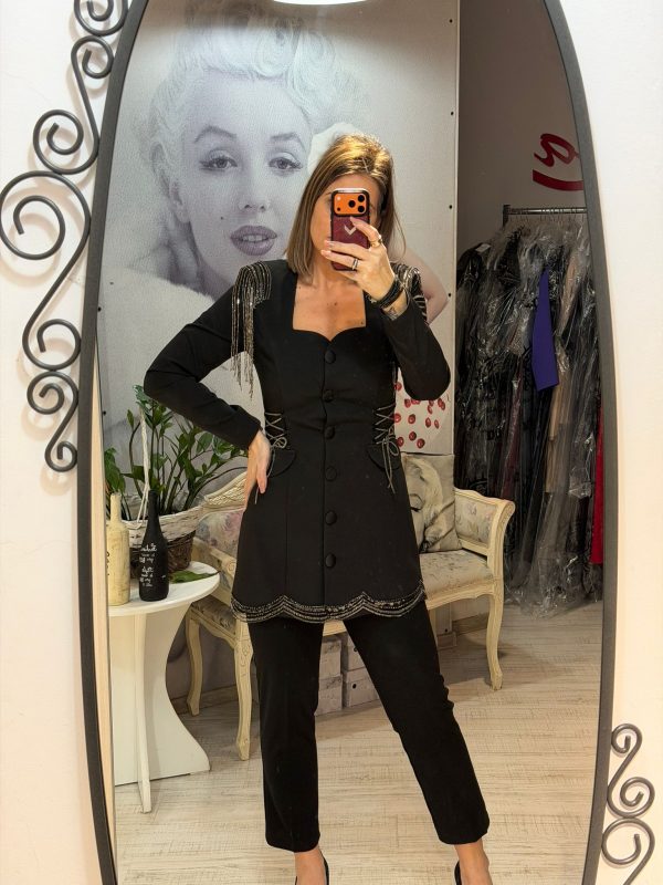 Rochie sacou neagra cu snur din cristale in talie