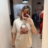 Tricou bej cu geanta