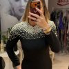 Rochie neagra midi cu perle pe umeri