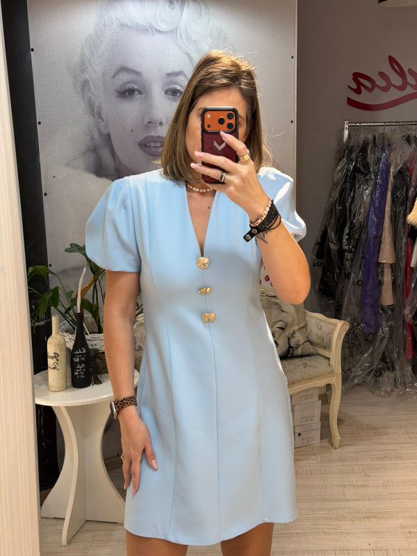 Rochie bleu cu maneca scurta si accesorii aurii