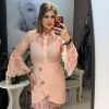 Rochie roze cu maneci din dantela