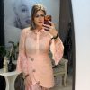 Rochie roze cu maneci din dantela