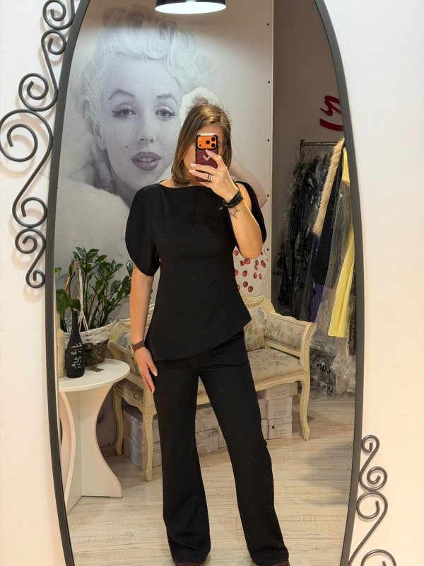 Compleu cu pantalon evazat