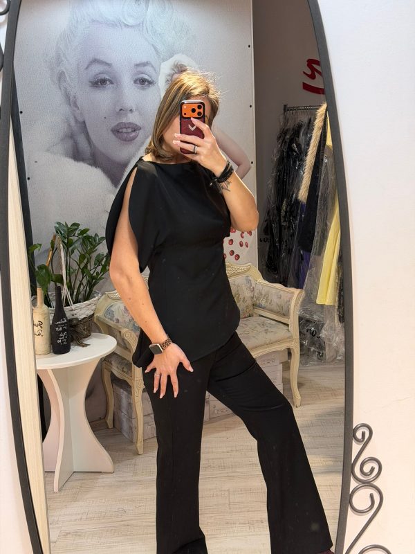 Compleu cu pantalon evazat