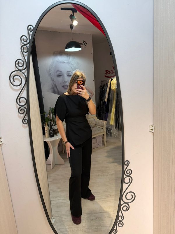 Compleu cu pantalon evazat