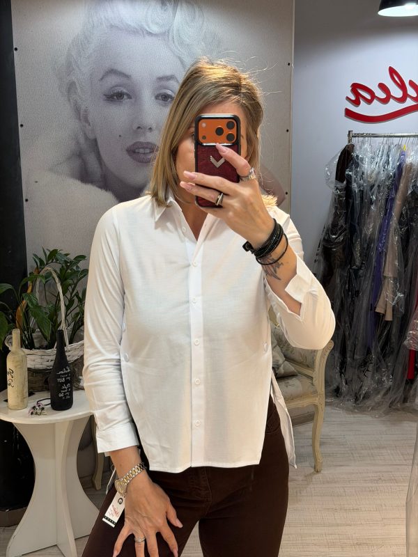 Camasa alba cu decupaj lateral