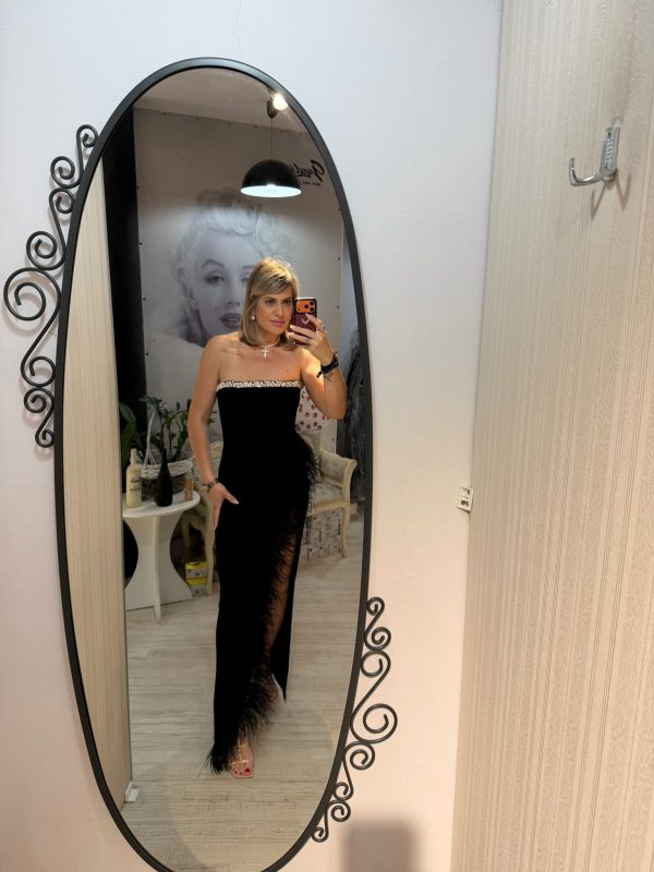 Rochie neagra lunga cu pene