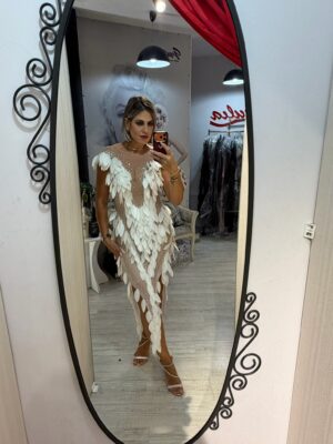 Rochie midi alba cu aplicatii 3D