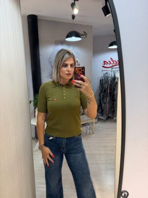Bluza cu guler si nasturi aurii