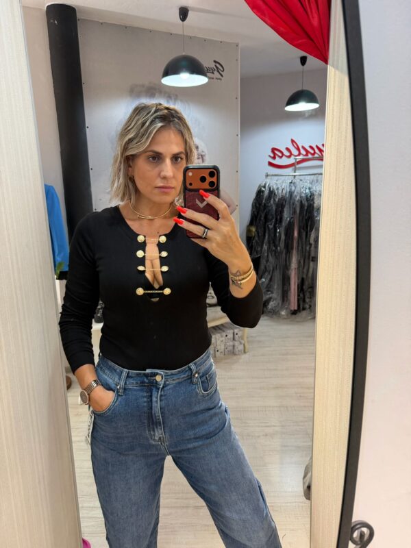 Body cu maneci lungi si aplicatii