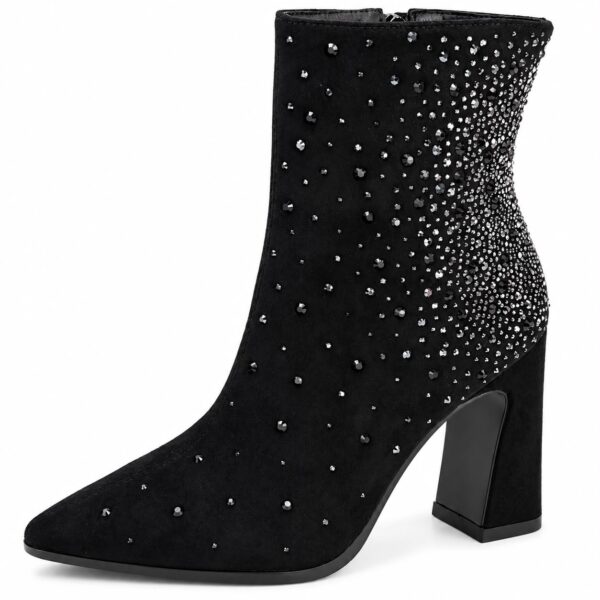Botine negre cu pietricele