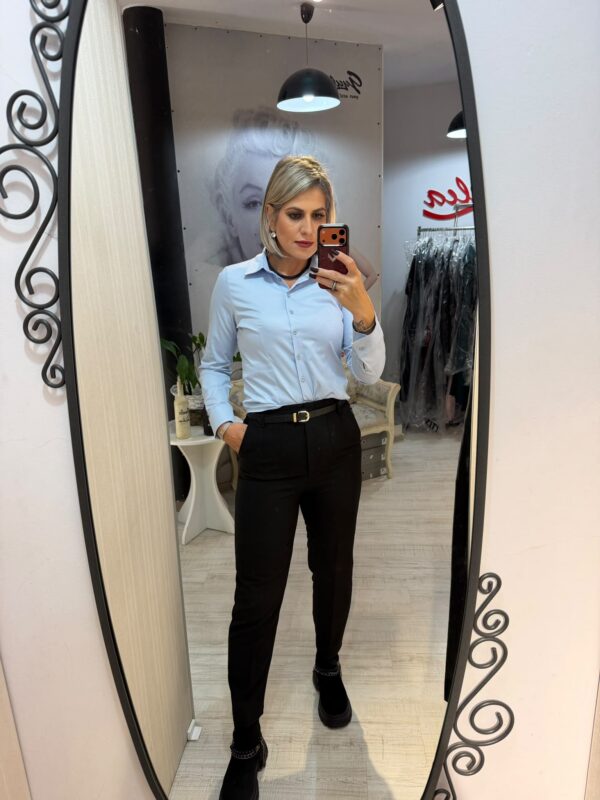 Pantaloni negrii cu talie inalta si buzunare