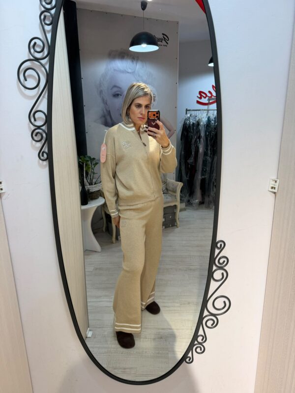 Compleu miumiu