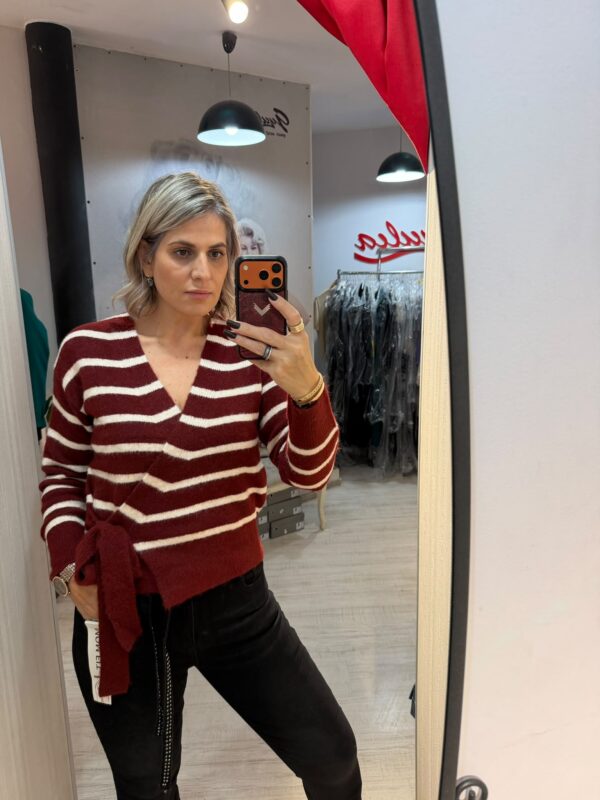 Bluza in V cu funda laterala