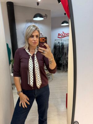 Bluza cu esarfa la gat