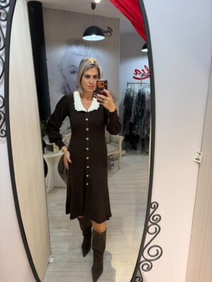 Rochie tricot cu guler alb